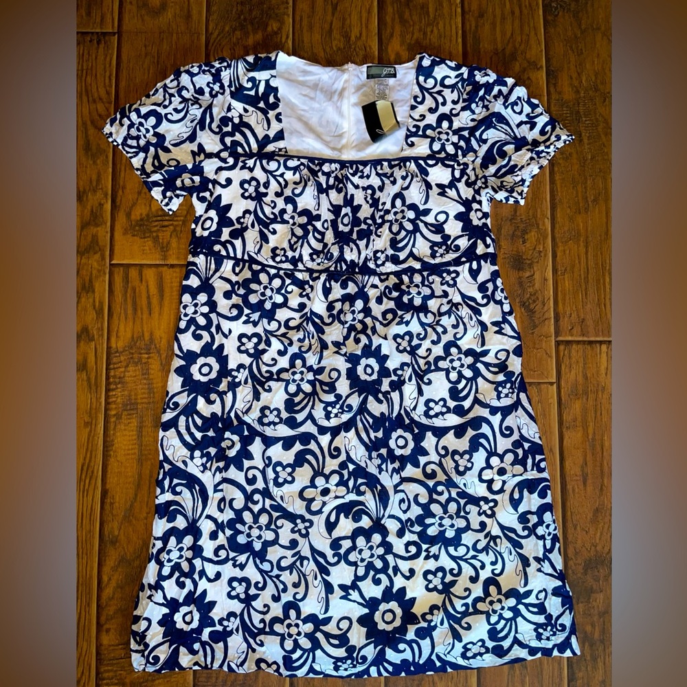 J. T. B. Woman New with tags Women’s Floral Dress Size 20